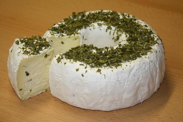 Produktfoto zu Belriether Schalotten-Brie - 10% reduziert, nur solange der Vorrat reicht!