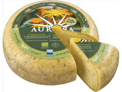 Produktfoto zu Sommerkäse mit Ringelblumen
