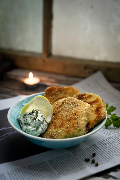 Produktfoto zu Rezeptkarte Sellerieschnitzel mit Kräuterdip