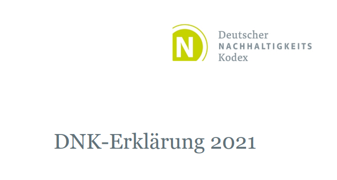 Ein Dokumentenkopf oder ein Titelausschnitt. Im oberen Bereich ist das Logo des Deutschen Nachhaltigkeitskodex zu sehen: ein leuchtend grünes "N" in einem Halbkreis. Daneben steht der vollständige Name in grauer Schrift. Unter dem Logo und dem Namen steht in großen, grauen Buchstaben die Überschrift "DNK-Erklärung 2021".