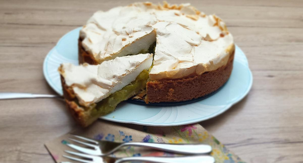 Produktfoto zu Rezeptkarte Rhabarberkuchen mit Baiser