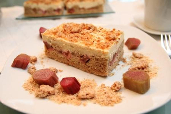 Produktfoto zu Rhabarber-Vanille Kuchen, 4 Stück - SteinofenBäcker