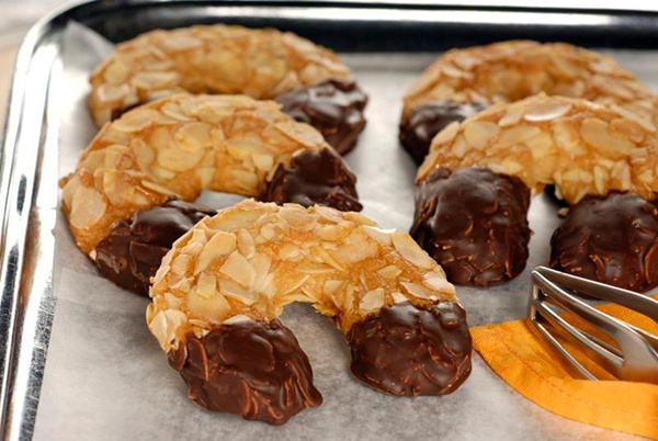 Produktfoto zu Mandelhörnchen - SteinofenBäcker